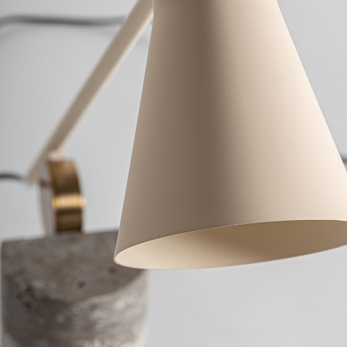 Ivory Tafellamp Art Deco 55x13x68 cm