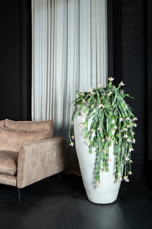 Izze White Glazed Ceramic Extreme Pot High