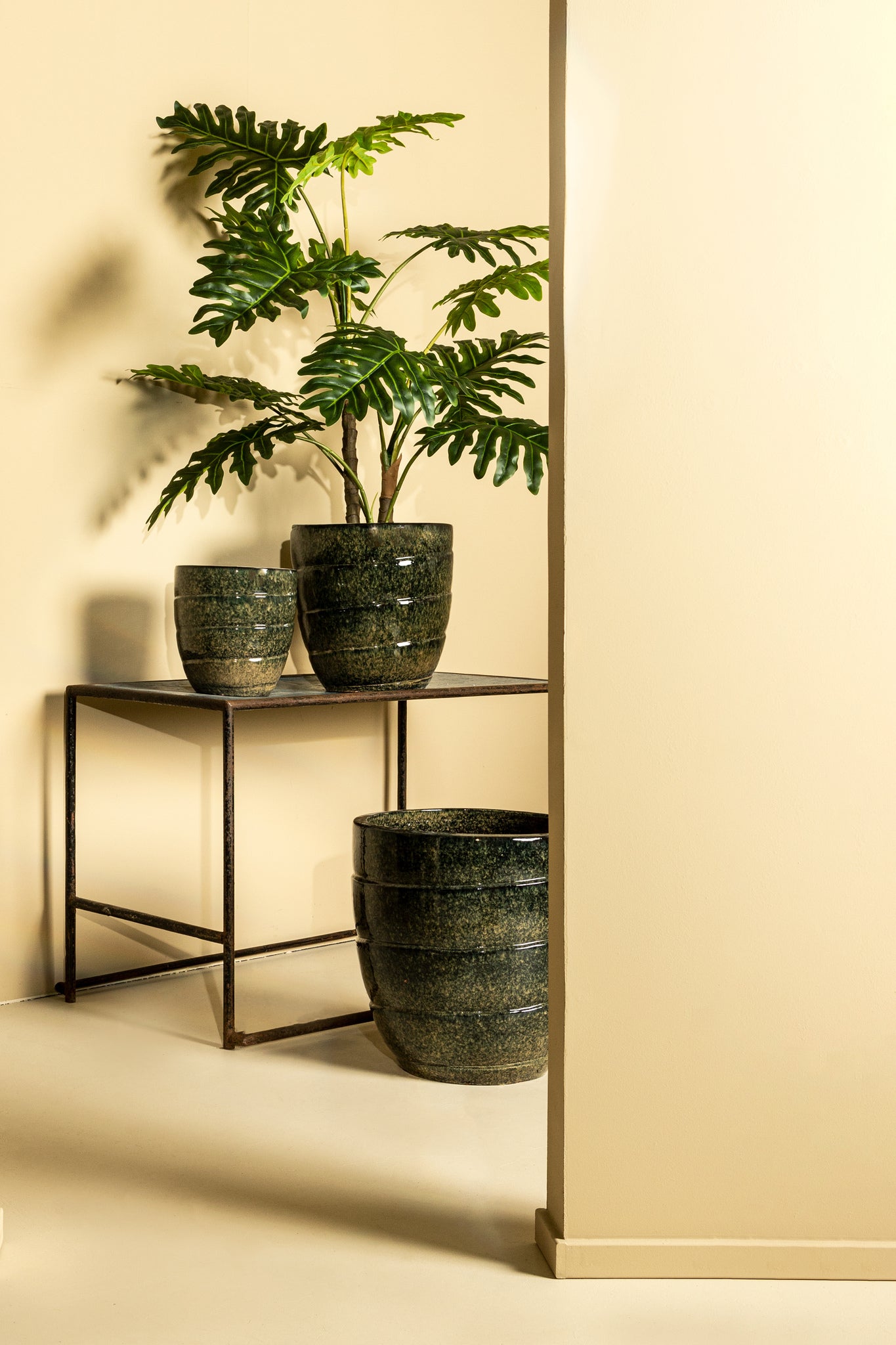 Brennen Green Ceramic Swirl Pot Round SV3