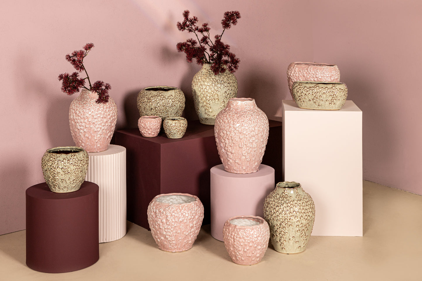 Avis PInk Ceramic Pot Round Shaped Scales High S