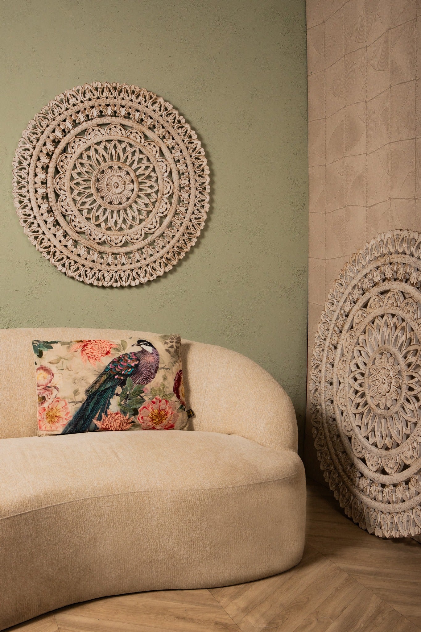 Farris Cream Round Mdf Wall Panel Carved L