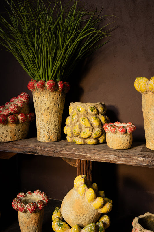 Fruitsy Yellow Round Terra Pot Lemons Edge High M