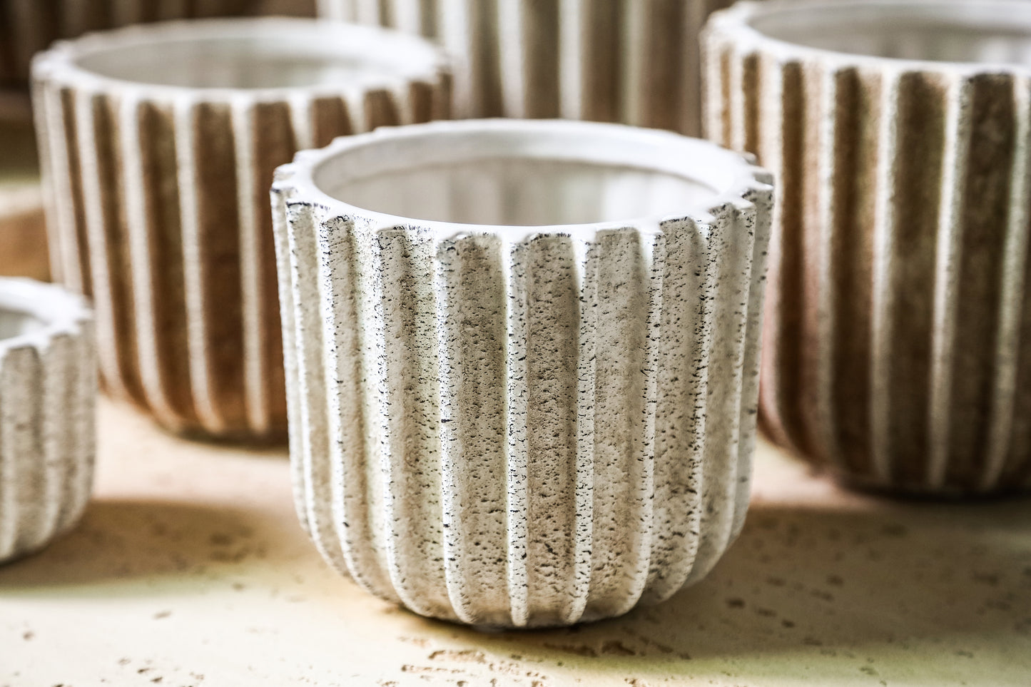 Ghada Cream Ceramic Round Pot With Lines XL