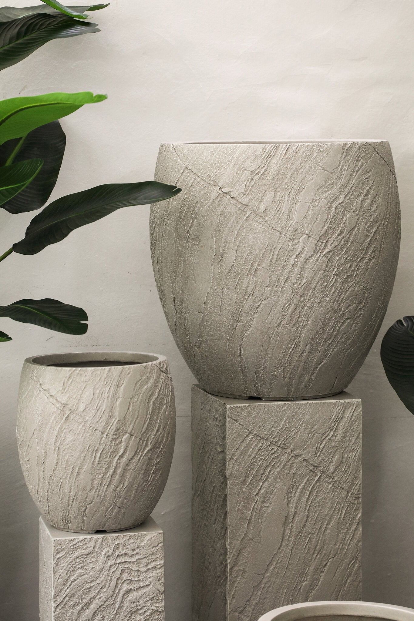 Berwin Beige Fiber Cement Rock Pot Set Van 3 Bombay 55.5x55x55 cm