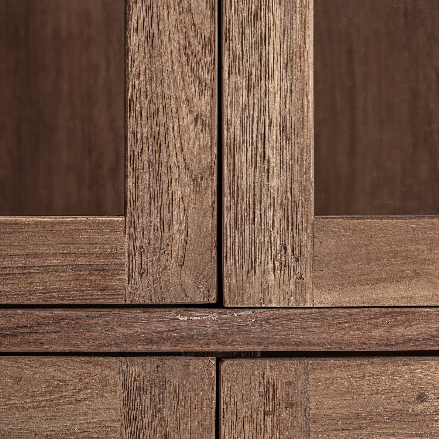 Helmond Glazen Vitrinekast 122x46x226 cm