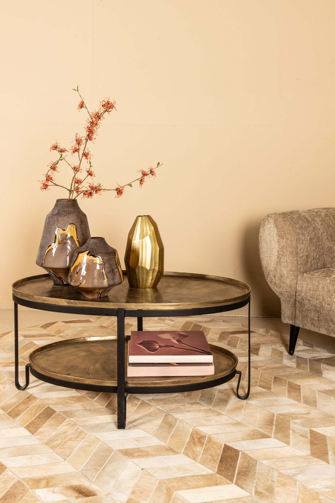 Kae Gold Oval Alu Black Iron Coffee Table 2 Layers