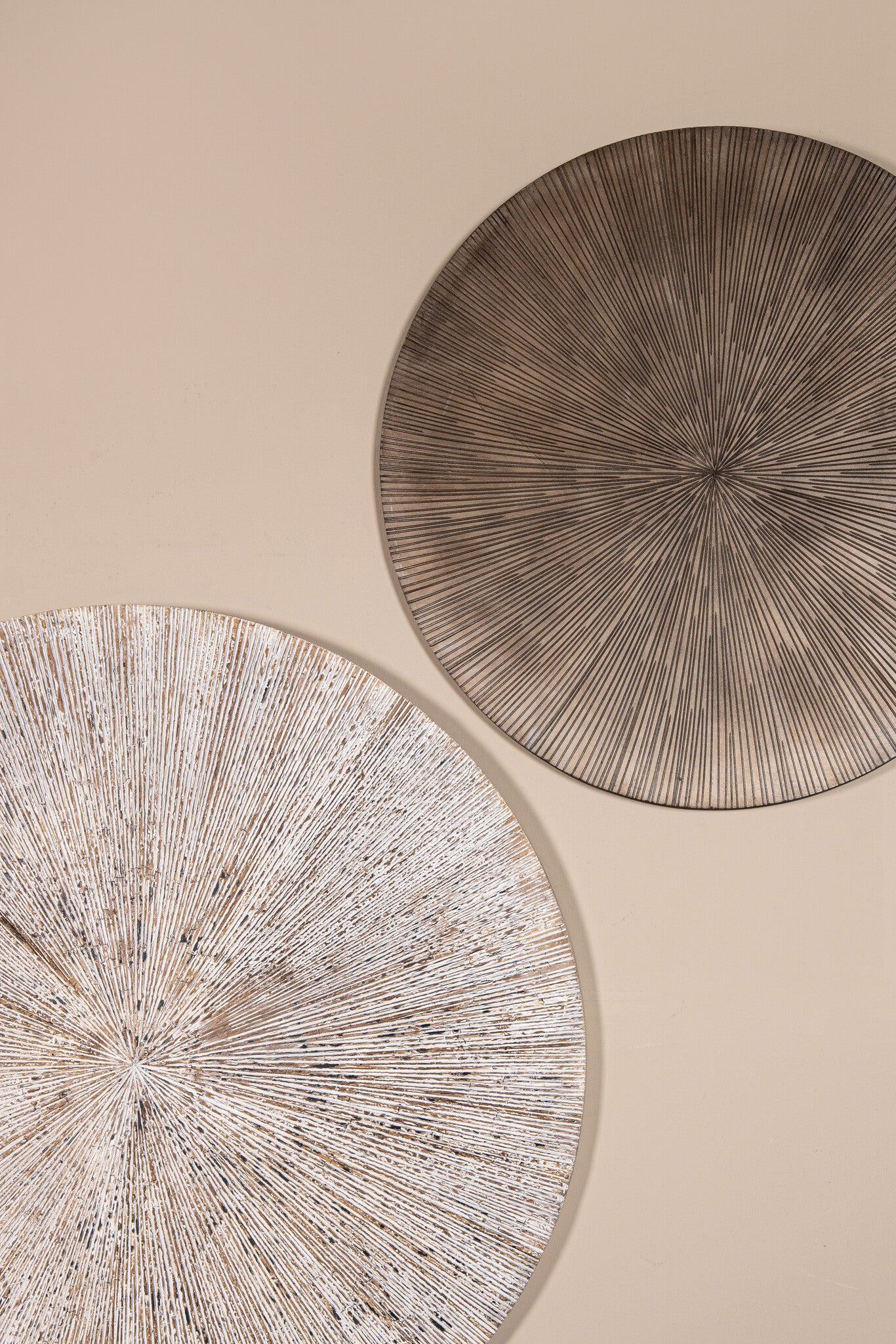 Zapp White Ribbed Wallpanel Round L