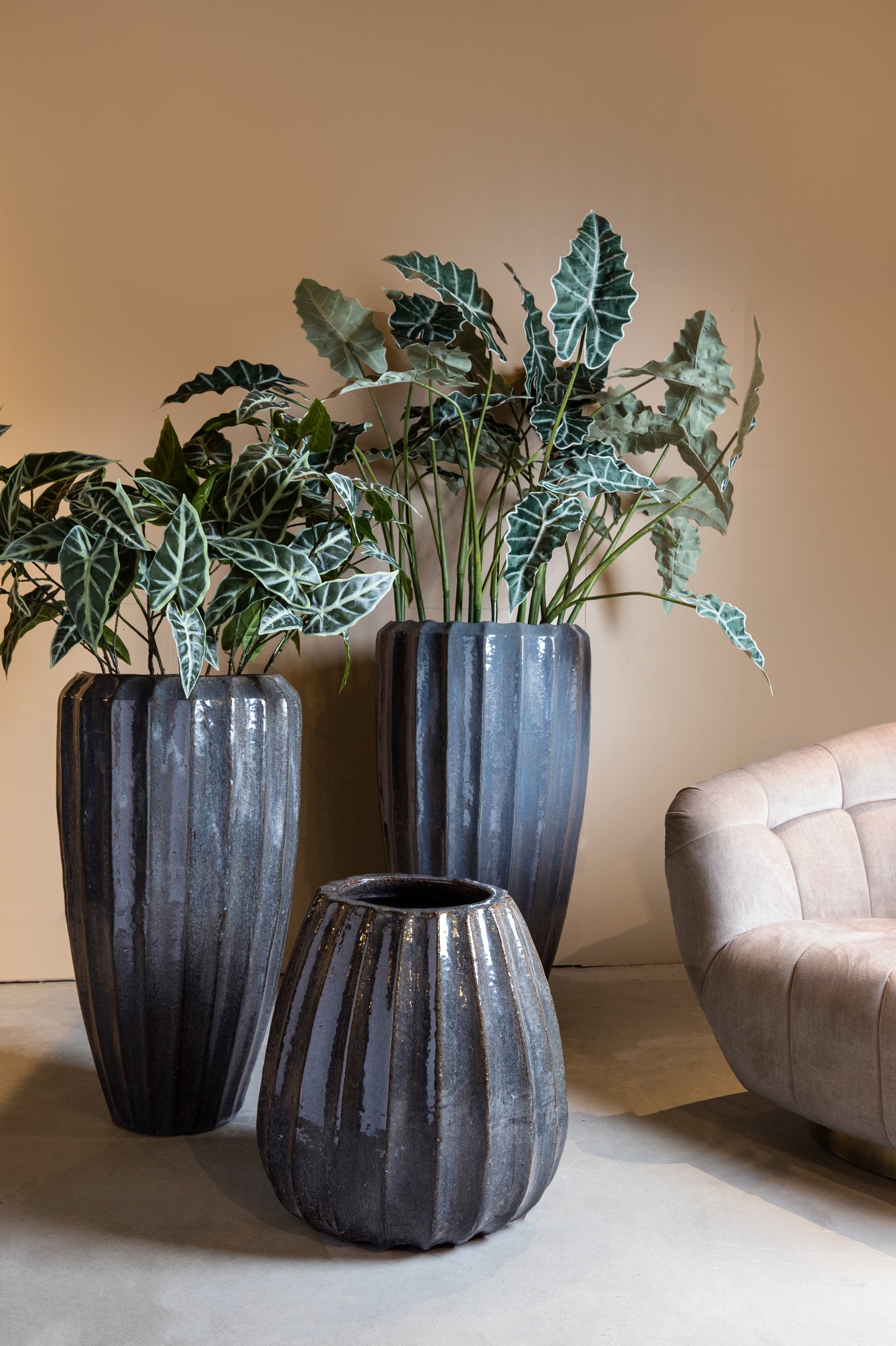 Olver Blue Ceramic Pot Ribbed Structure Round L