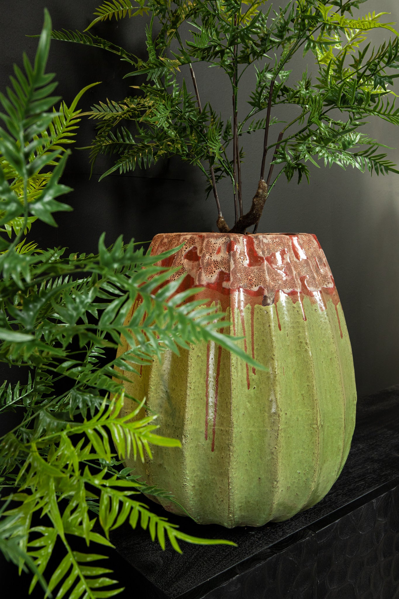 Lionne Green Ceramic Pot Ribbed Bulb Round S