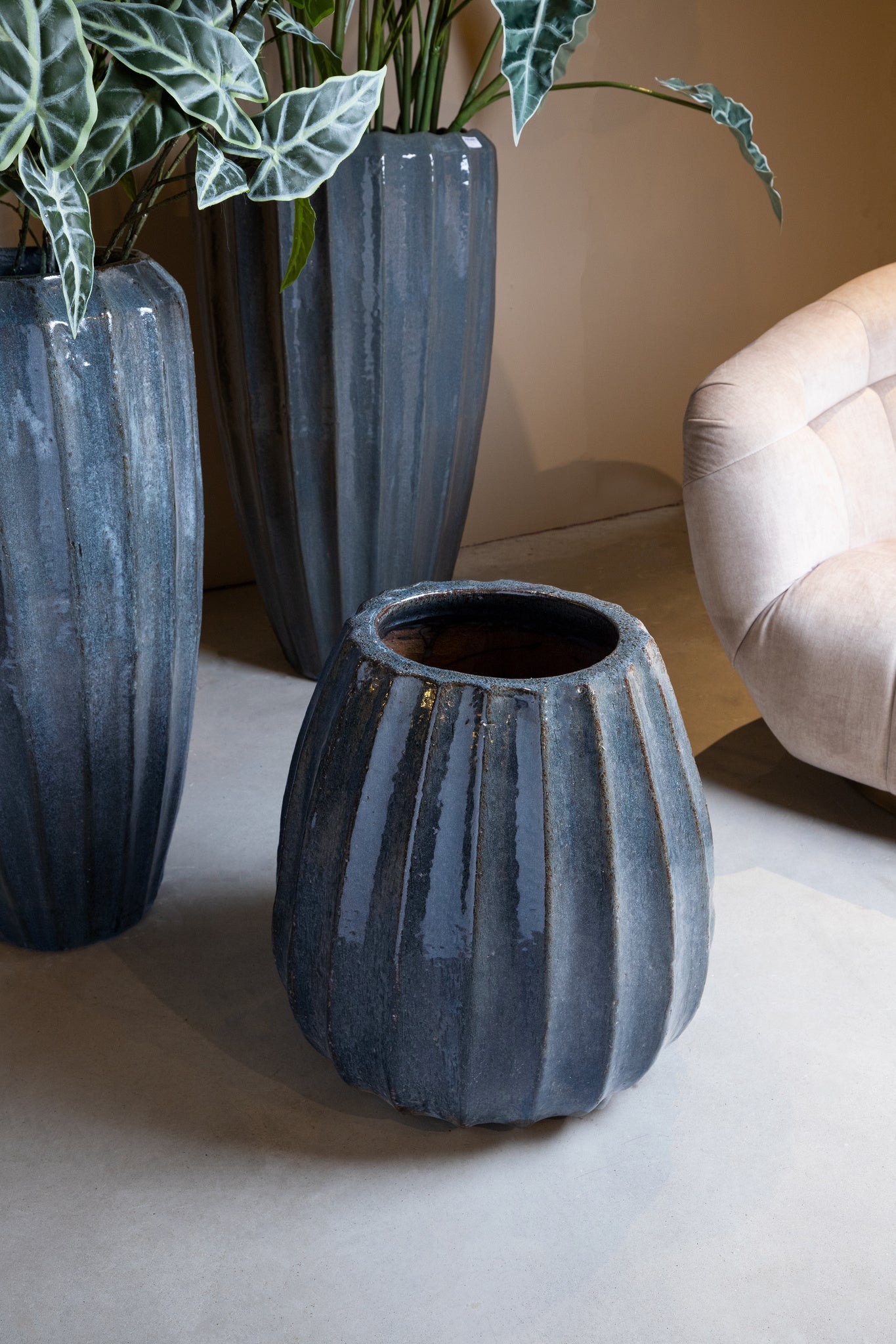 Lionne Blue Ceramic Pot Ribbed Bulb Round S