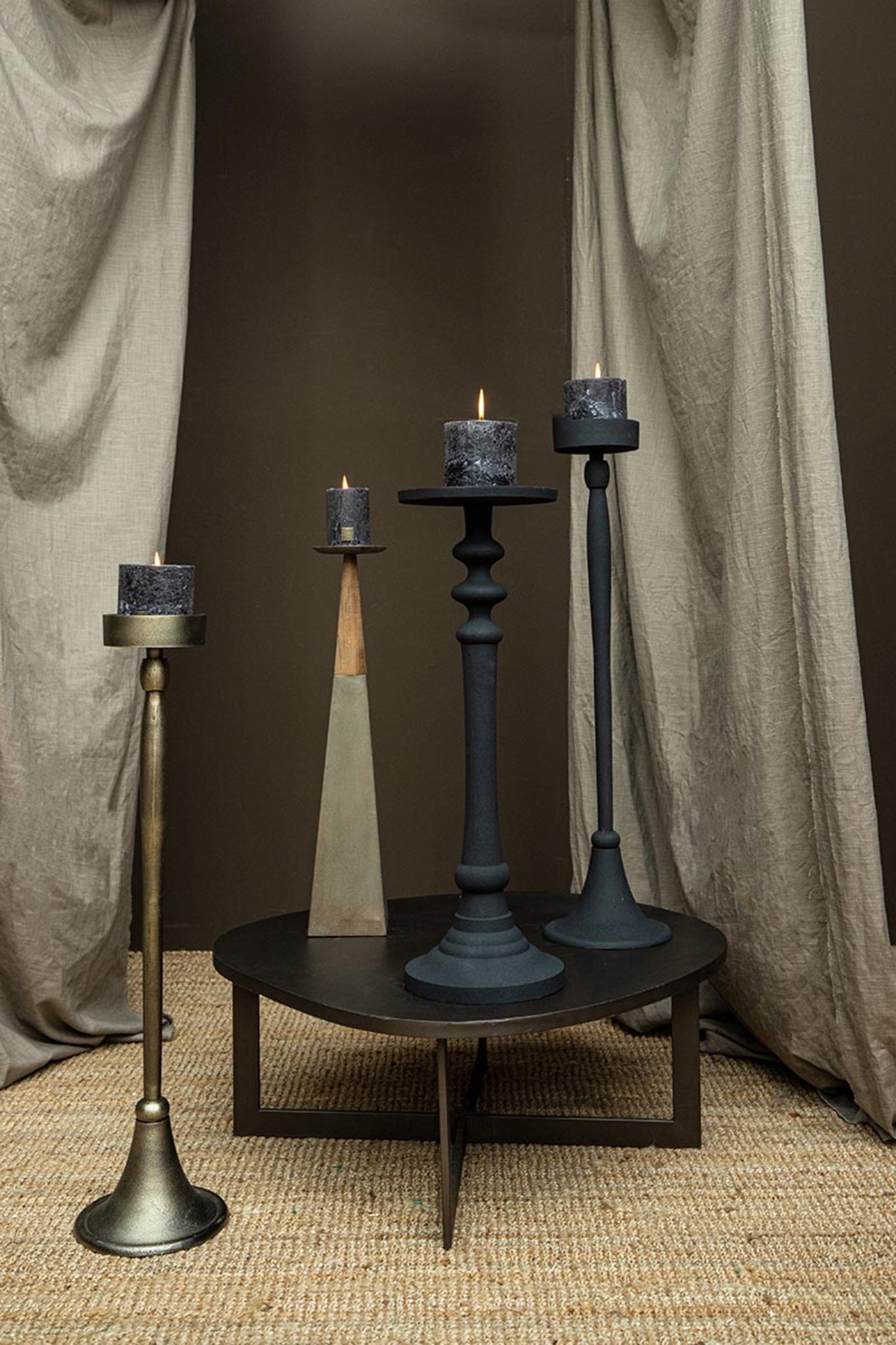 Zival Brass Casted Alu Candleholder Round High