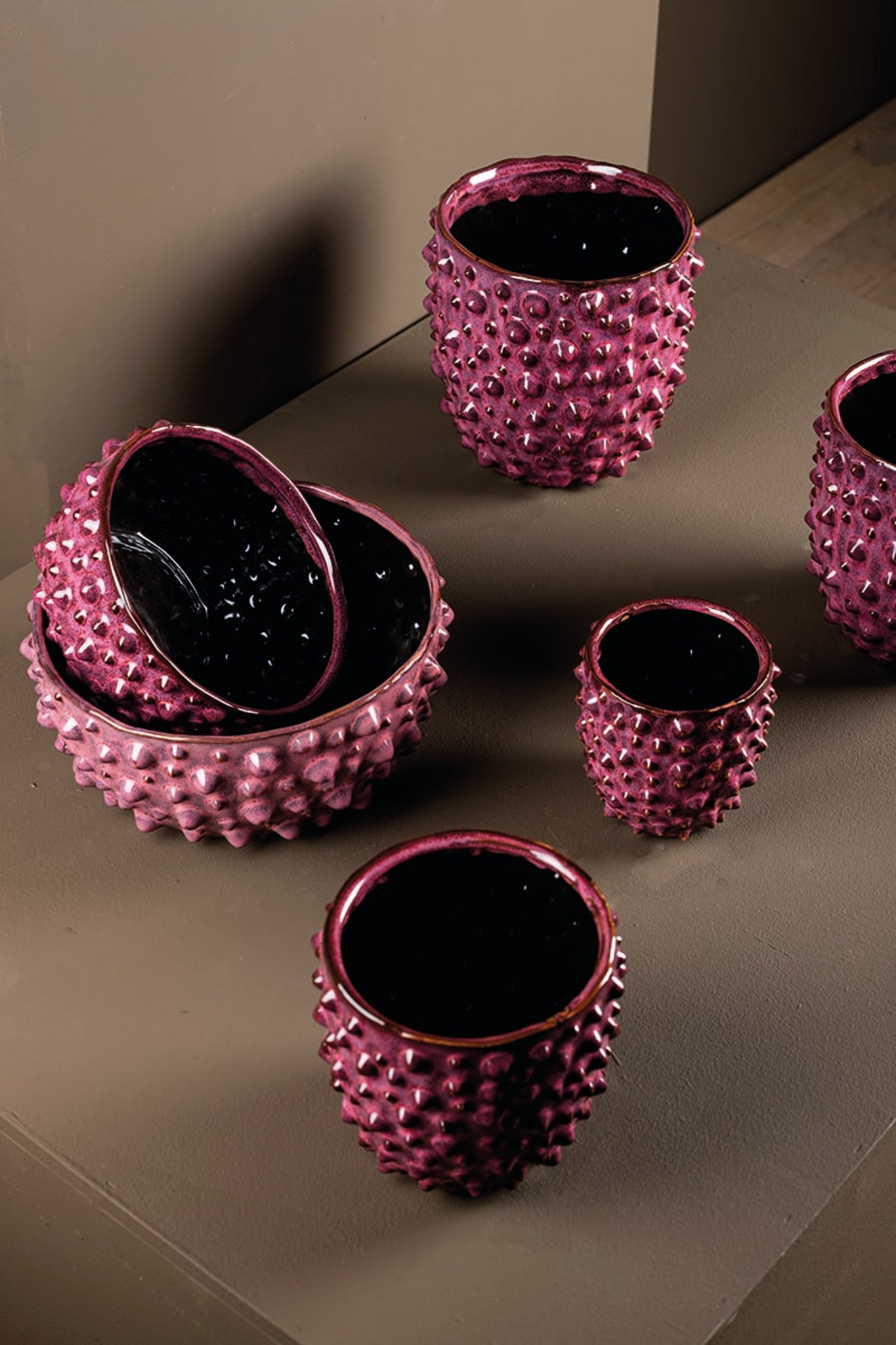 Marel Red Glazed Ceramic Pot Rough Dots Round XL