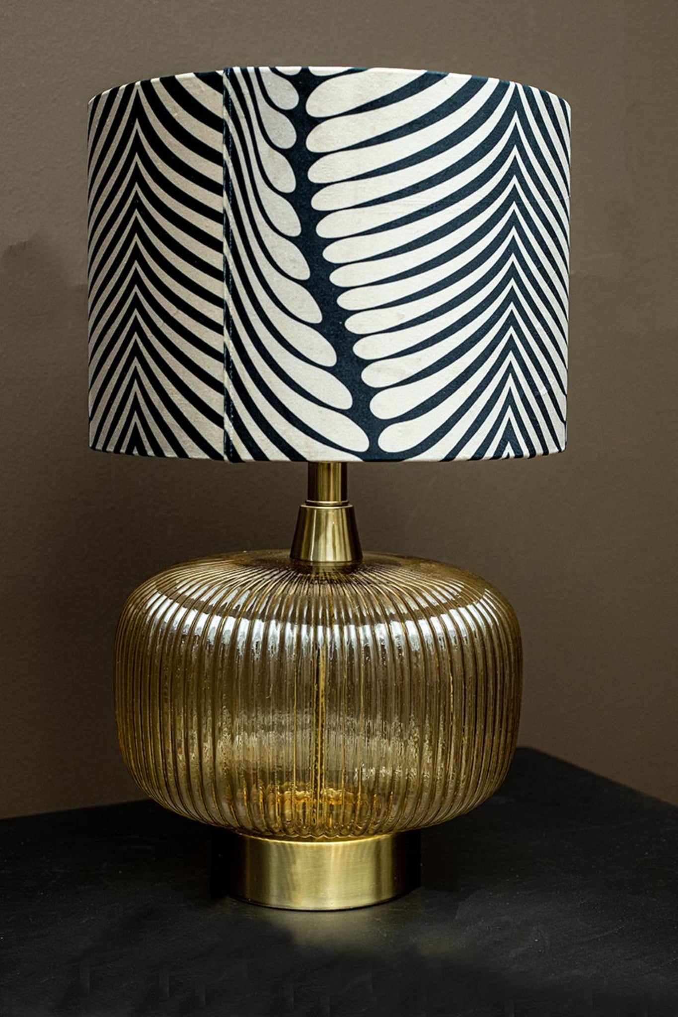 Juliet Amber Glass Lampbase Wide