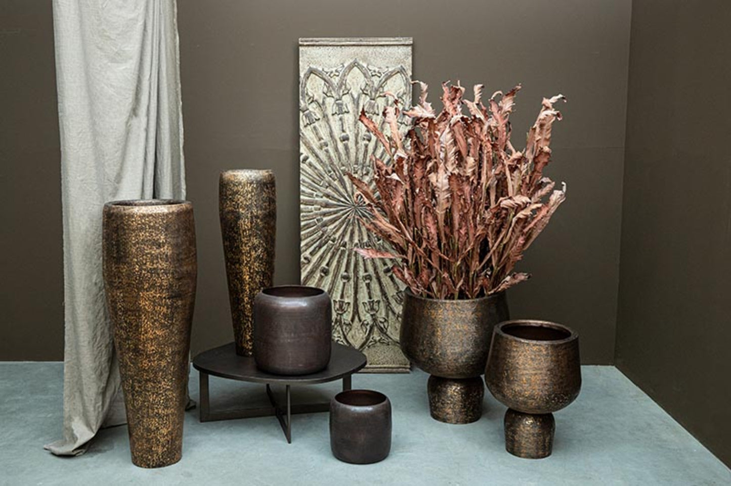 Wayan Copper Brushed Aluminum Pot With Base SV3