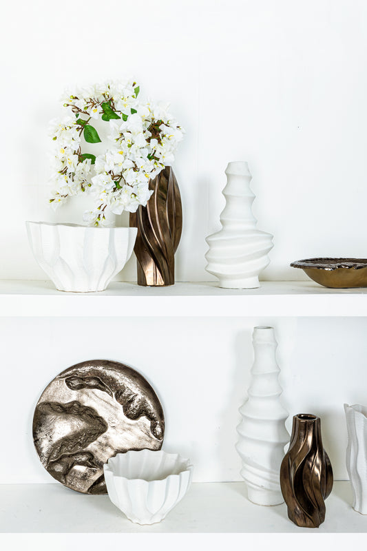 Merc White Ceramic Pot Wavy Ribbed Low L