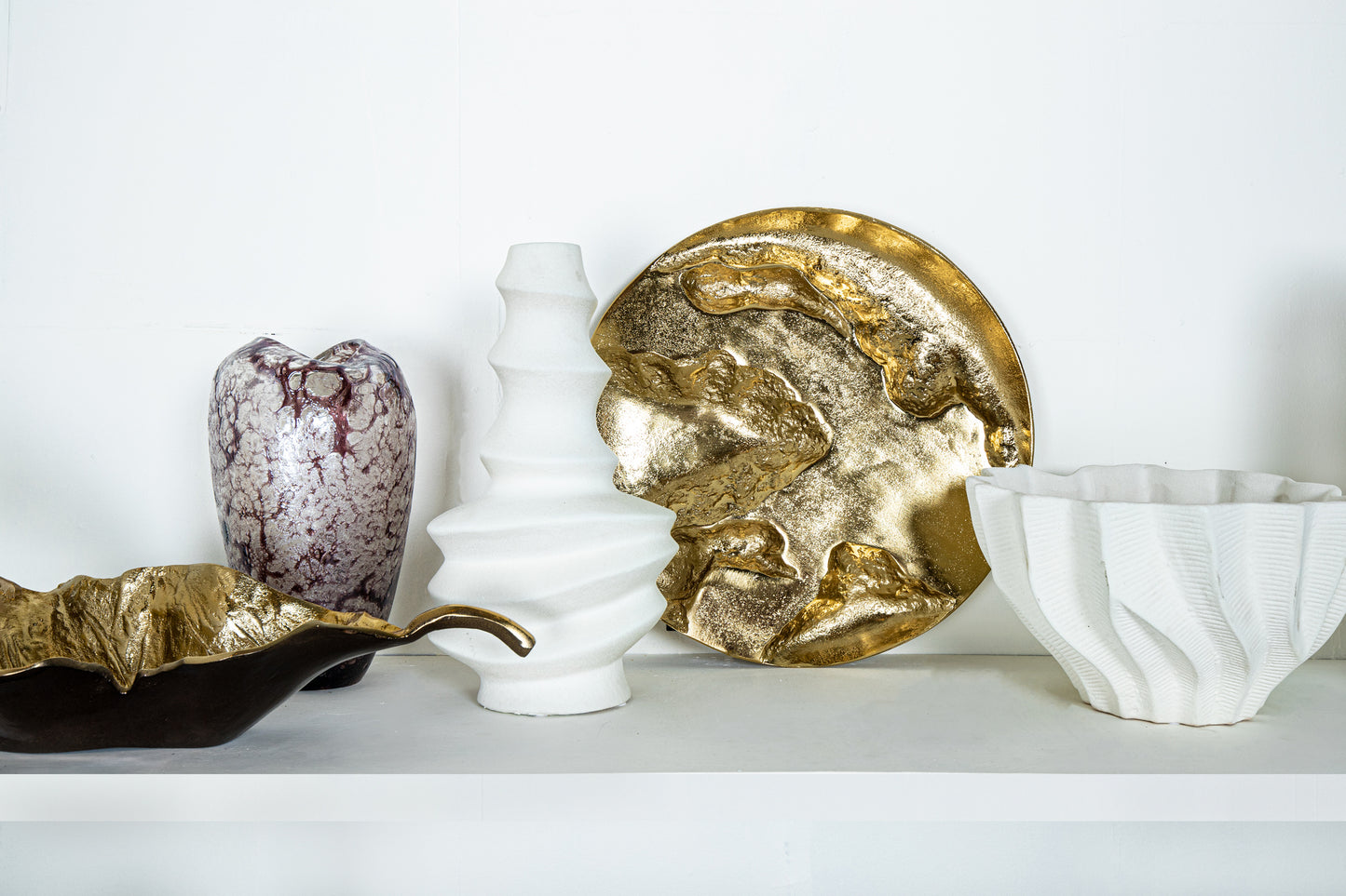 Merc White Ceramic Pot Wavy Ribbed Low L