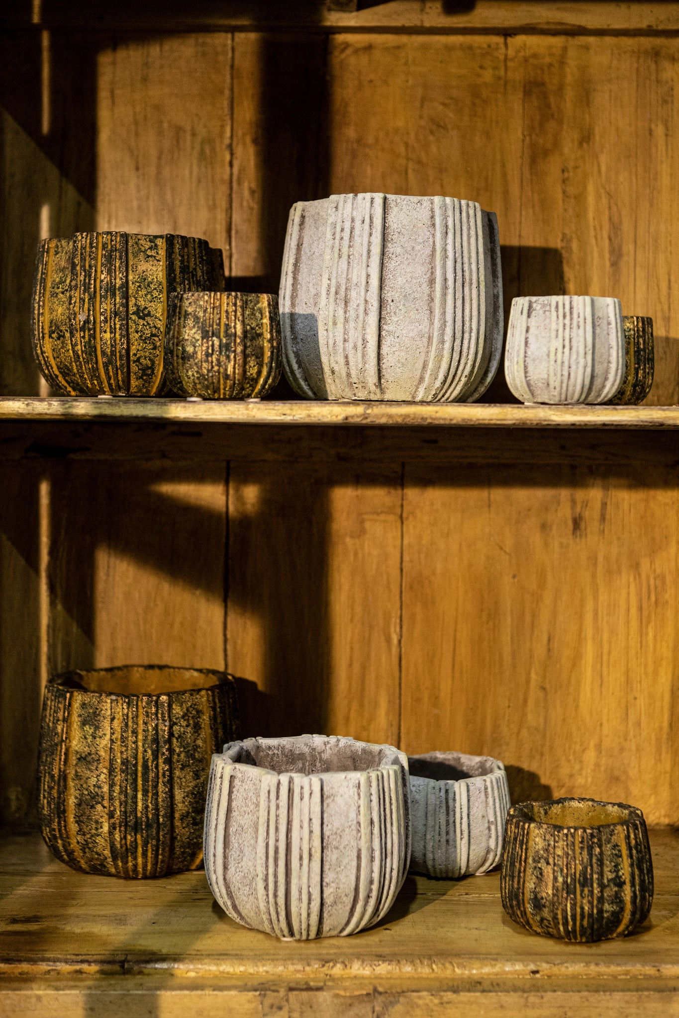 Valerio Yellow Cement Pot With Stripes Round S