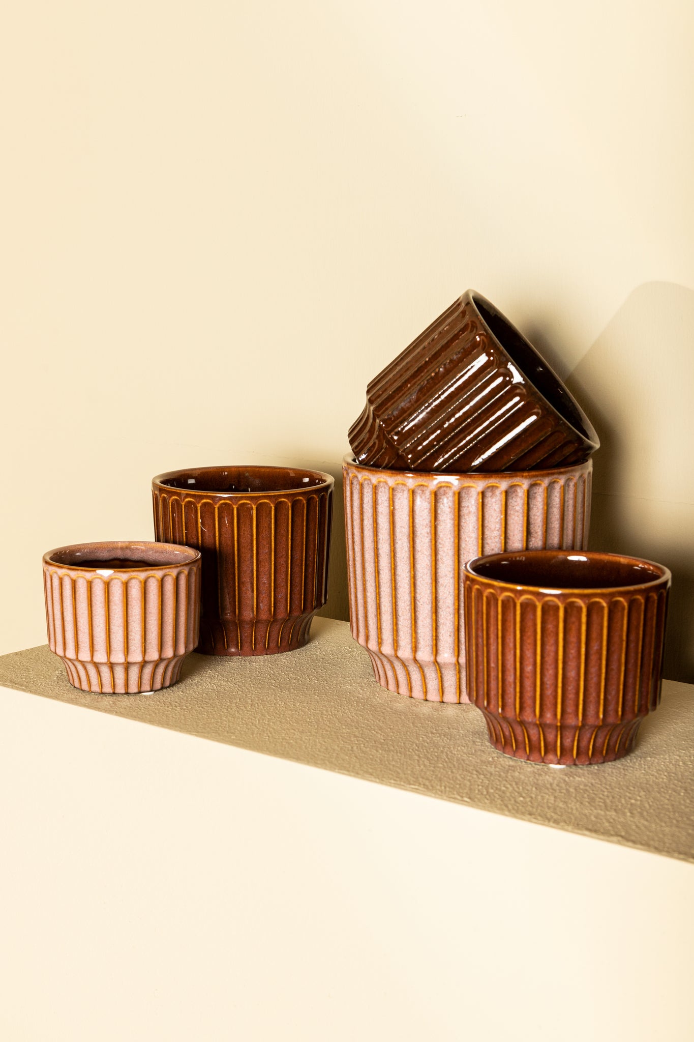 Hodor Rust Glazed Ceramic Round Pot Lines L