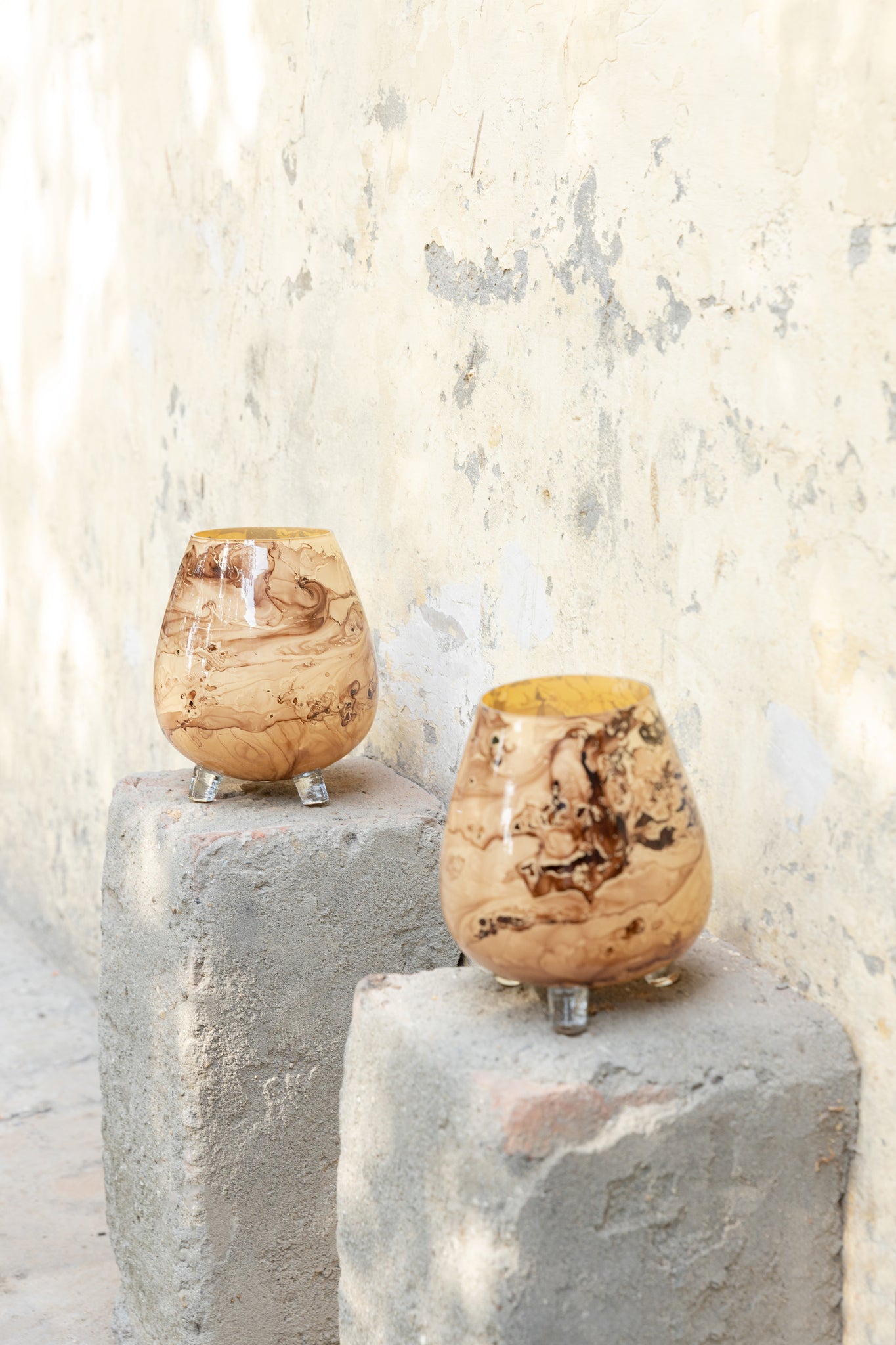 Jamillia Brown Round Glass Stormlight On Feet M