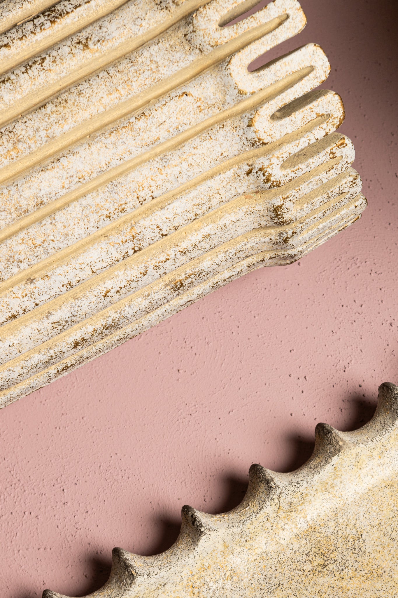 Raffay Cream Cement Round Pot Ribbed Lines High S