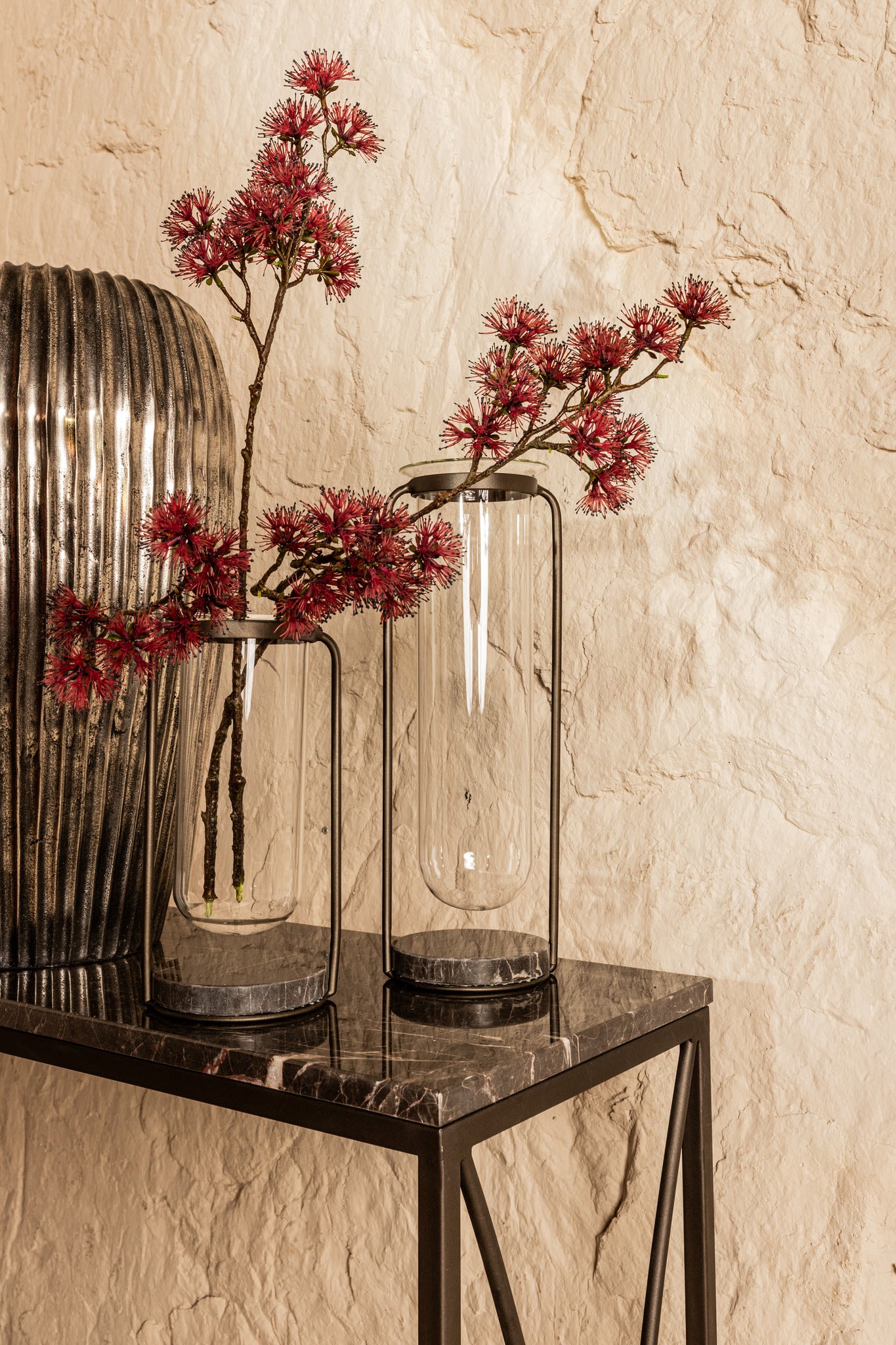 Kirsa Black Round Glass Vase Metal Marble Holder S