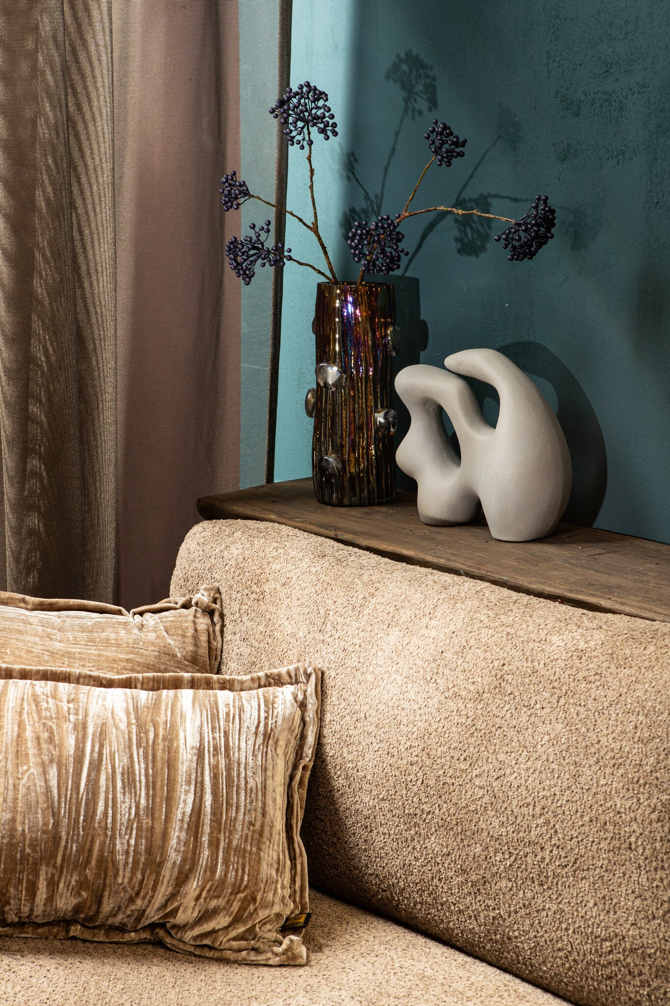 Parke Brown Solid Glass Vase With Dots Round L