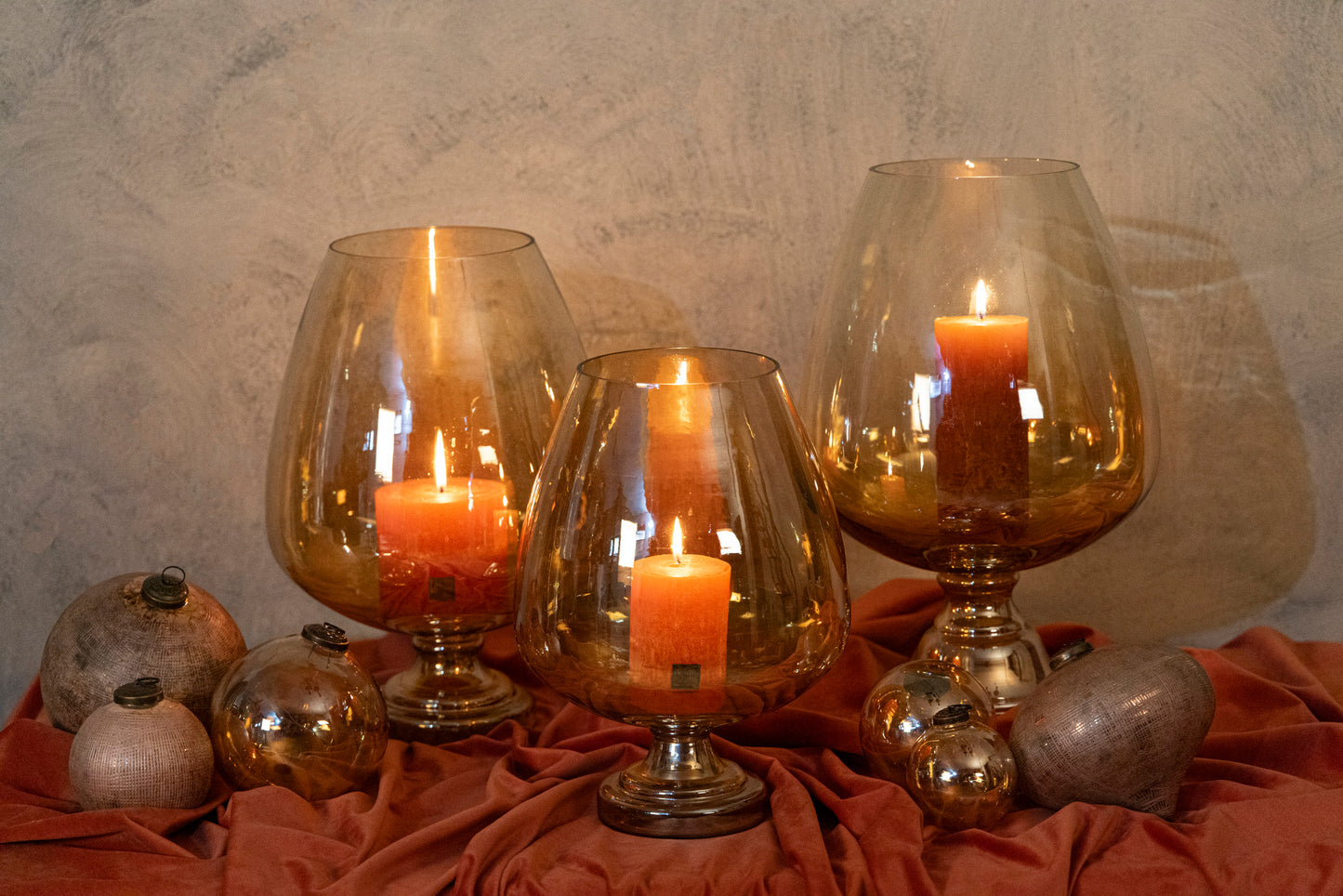 Alwine Gold Glass Stormlight On Base Shiny M