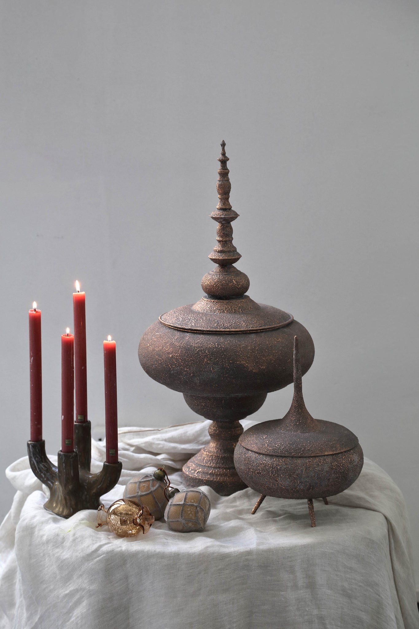 Eben Bronze Iron Deco Storage Pot High Lid Round