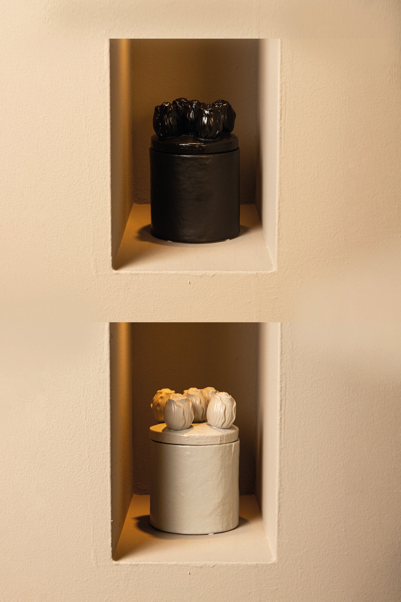 Krystine Black Round Ceramic Pot With Tulips Top