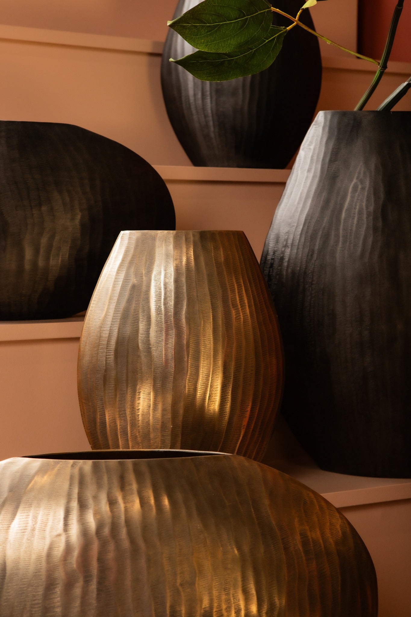 Jowad Graphite Alu Sheet Pot Ribbed High Oval S