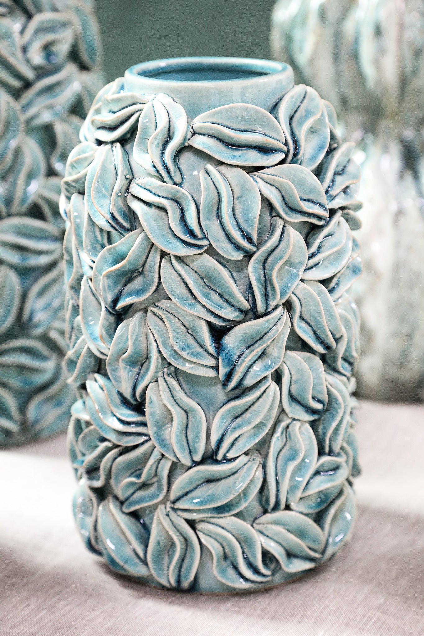 Zubeda Blue Round Glazed Ceramic Pot With Leaves L