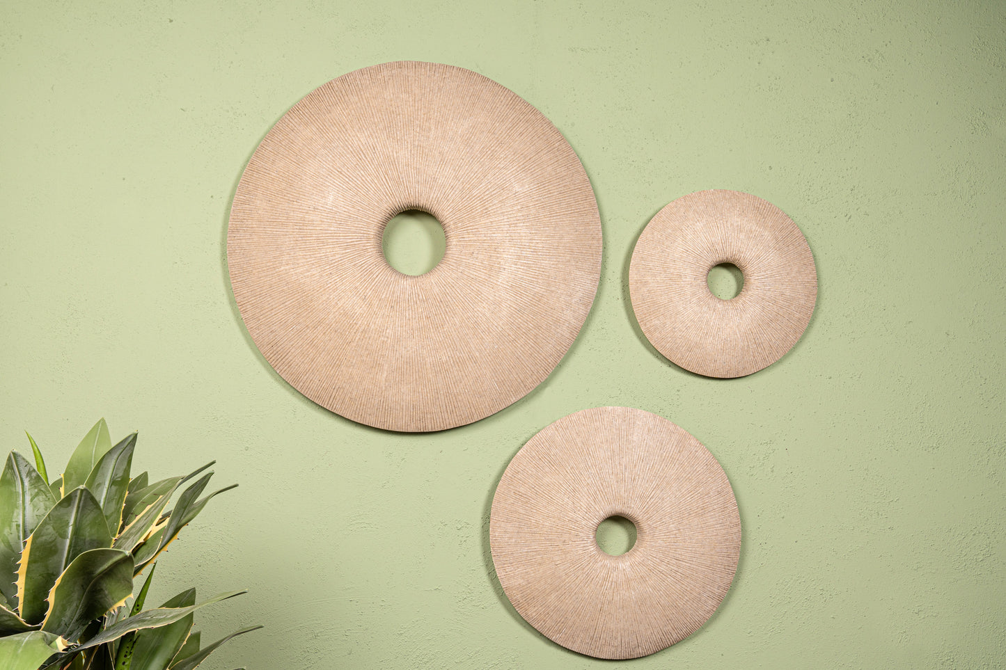 Kathelle Cream Poly Round Sandstone Wallpanel S