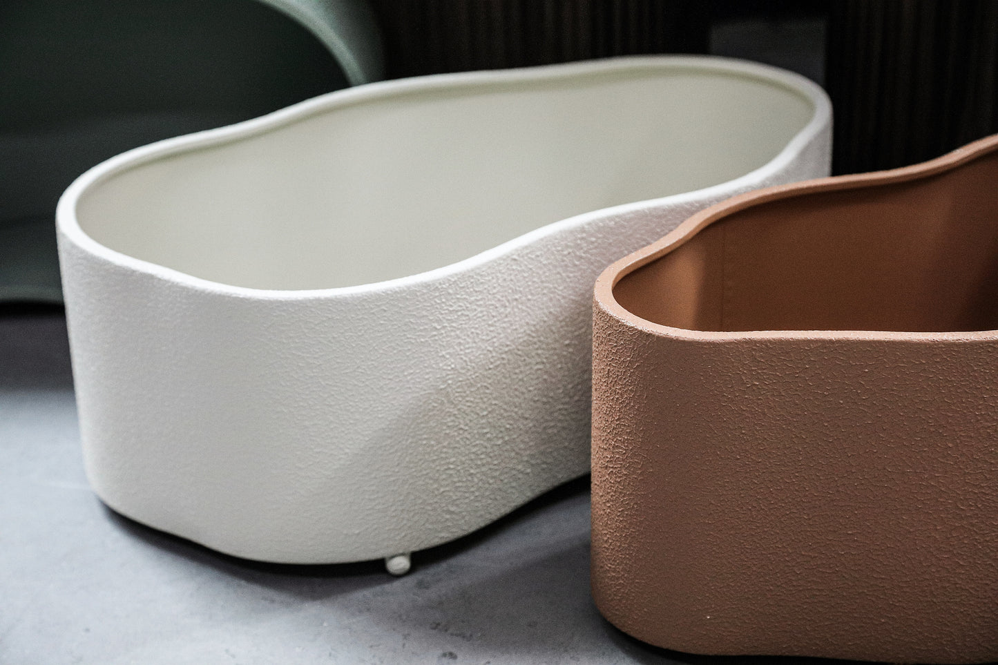 Marwa White Iron Organic Shaped Pot Set Of 2