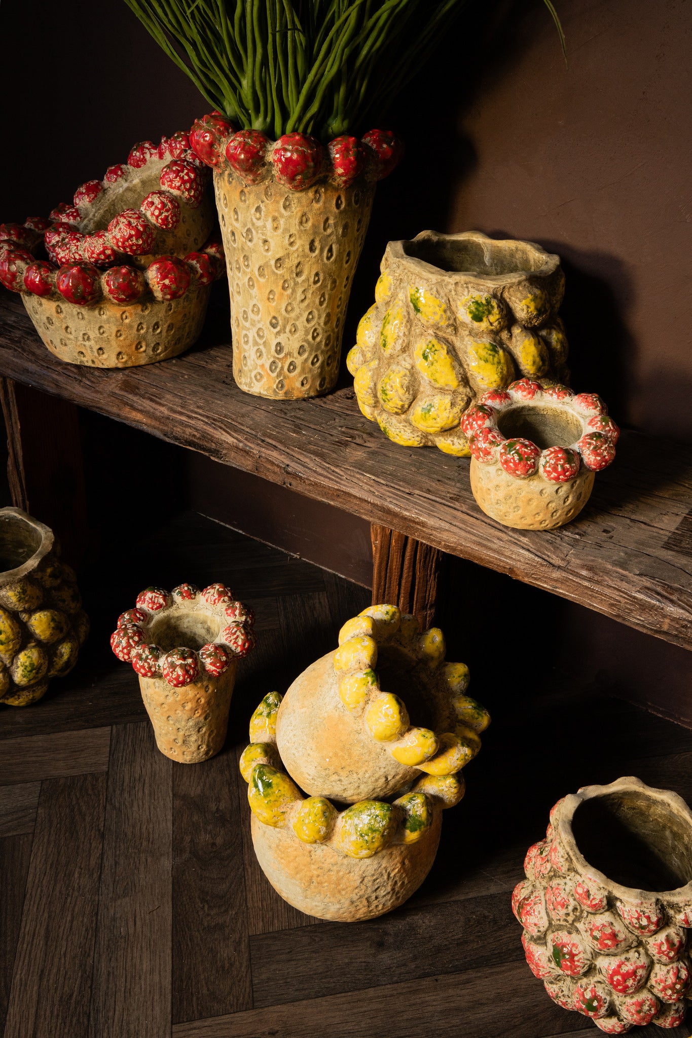 Fruitsy Red Round Terra Pot Strawberrie Finish L