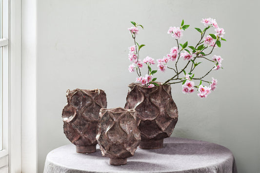 Cu Pink Ceramic Pot Irregular Dented On Foot M