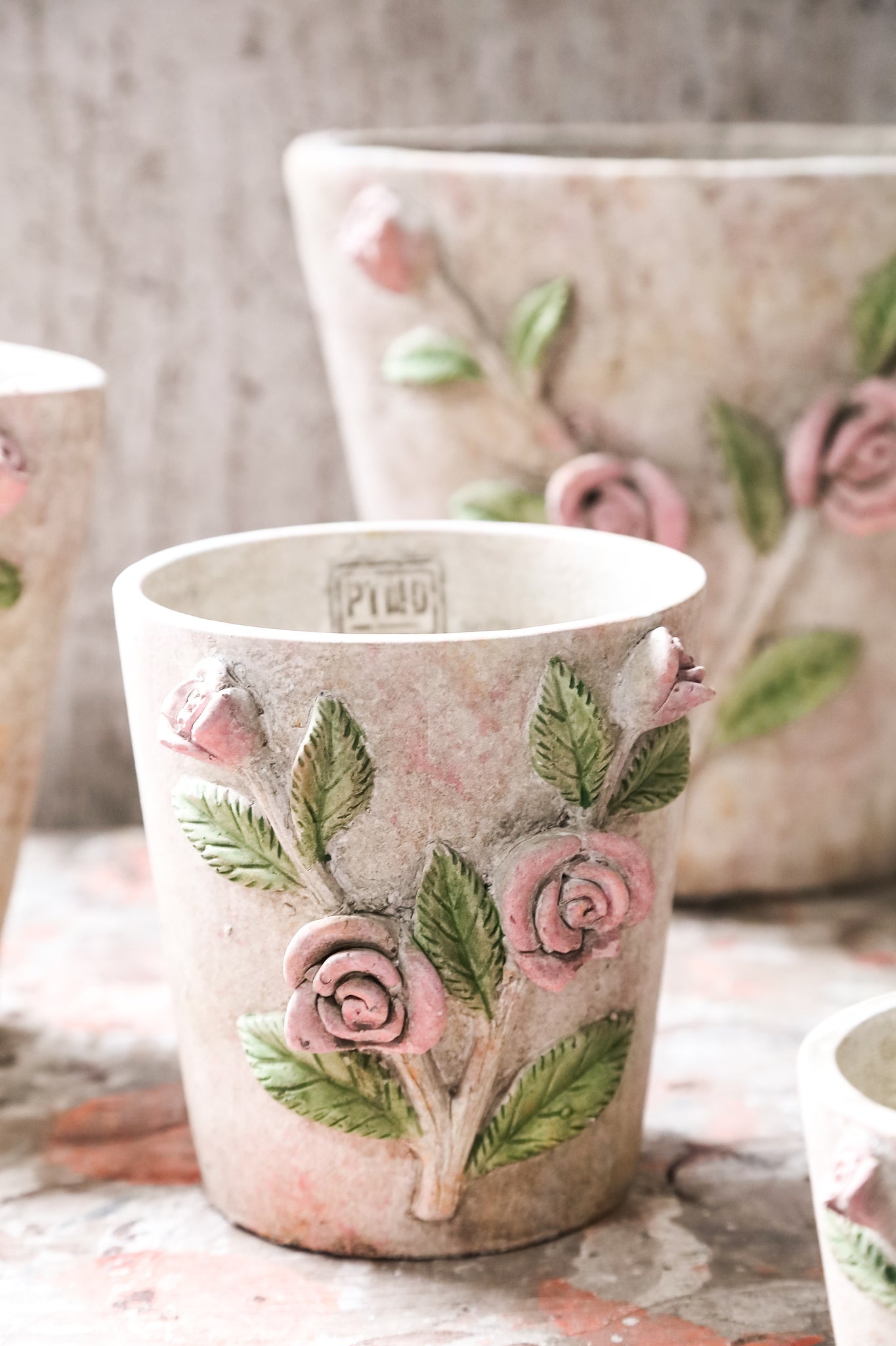 Annastasia Cream Oval Cement Pot With Flowers L