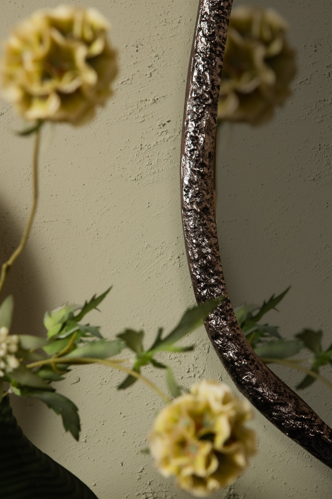 Paislie Nickel Organic Shaped Mirror Round