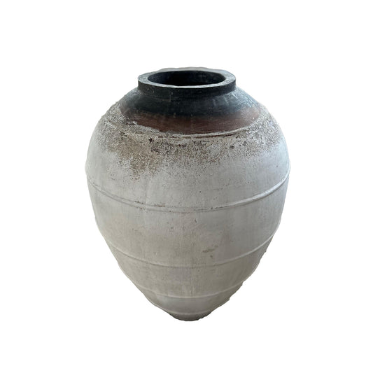 Jinsu White Round GRC Jar Pot With Lines Low