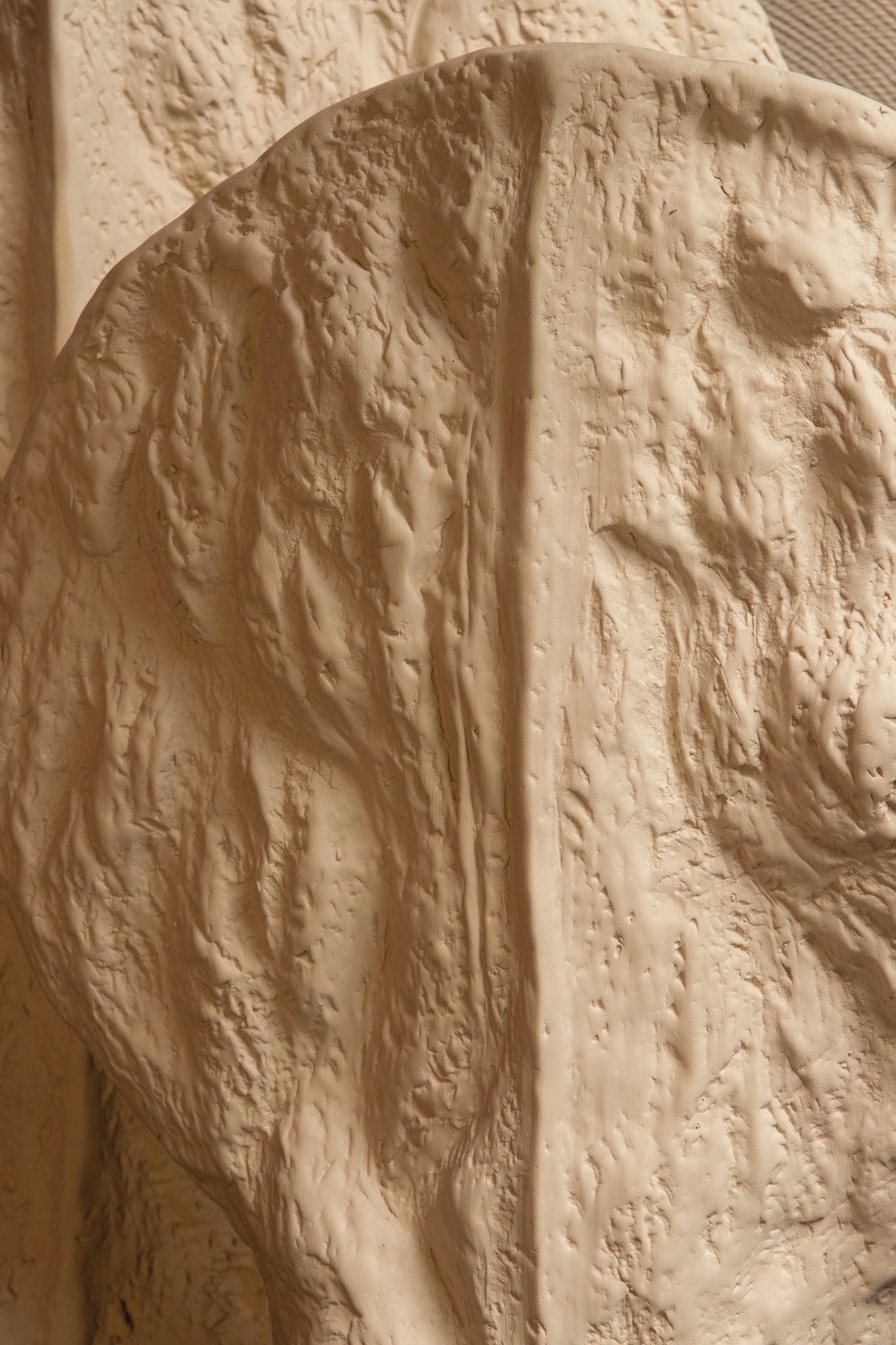 Linos Taupe Matt Ceramic Structure Round Vase L