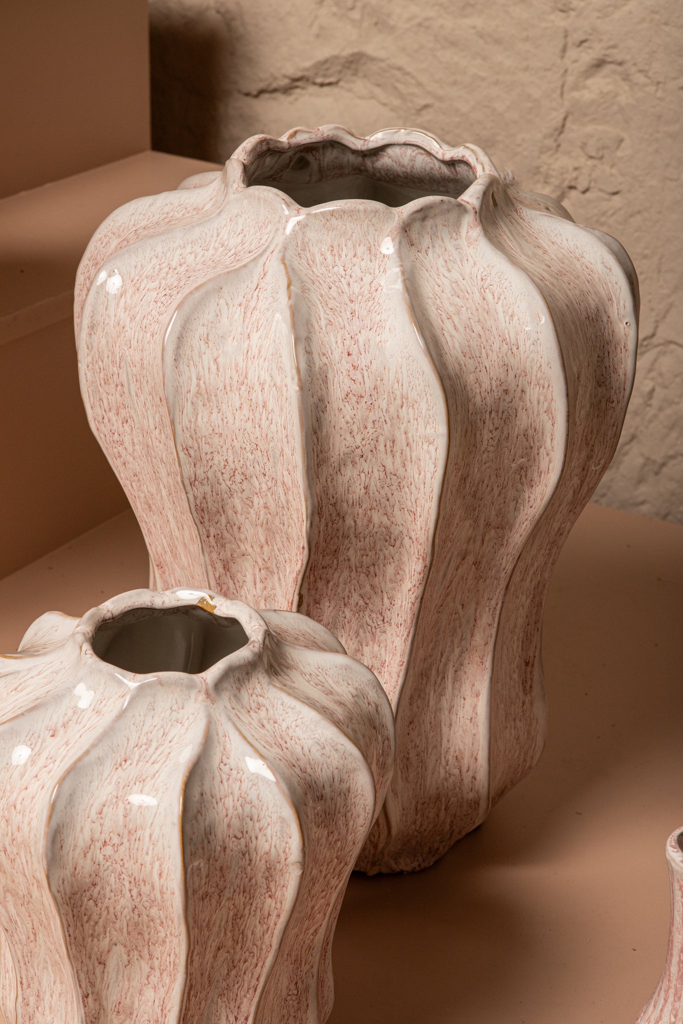 Hamish Pink Ceramic Round Wavy Shaped Vase L