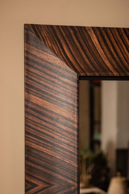 Gezzy Brown Wood Veneer Mirror Curl Frame Square