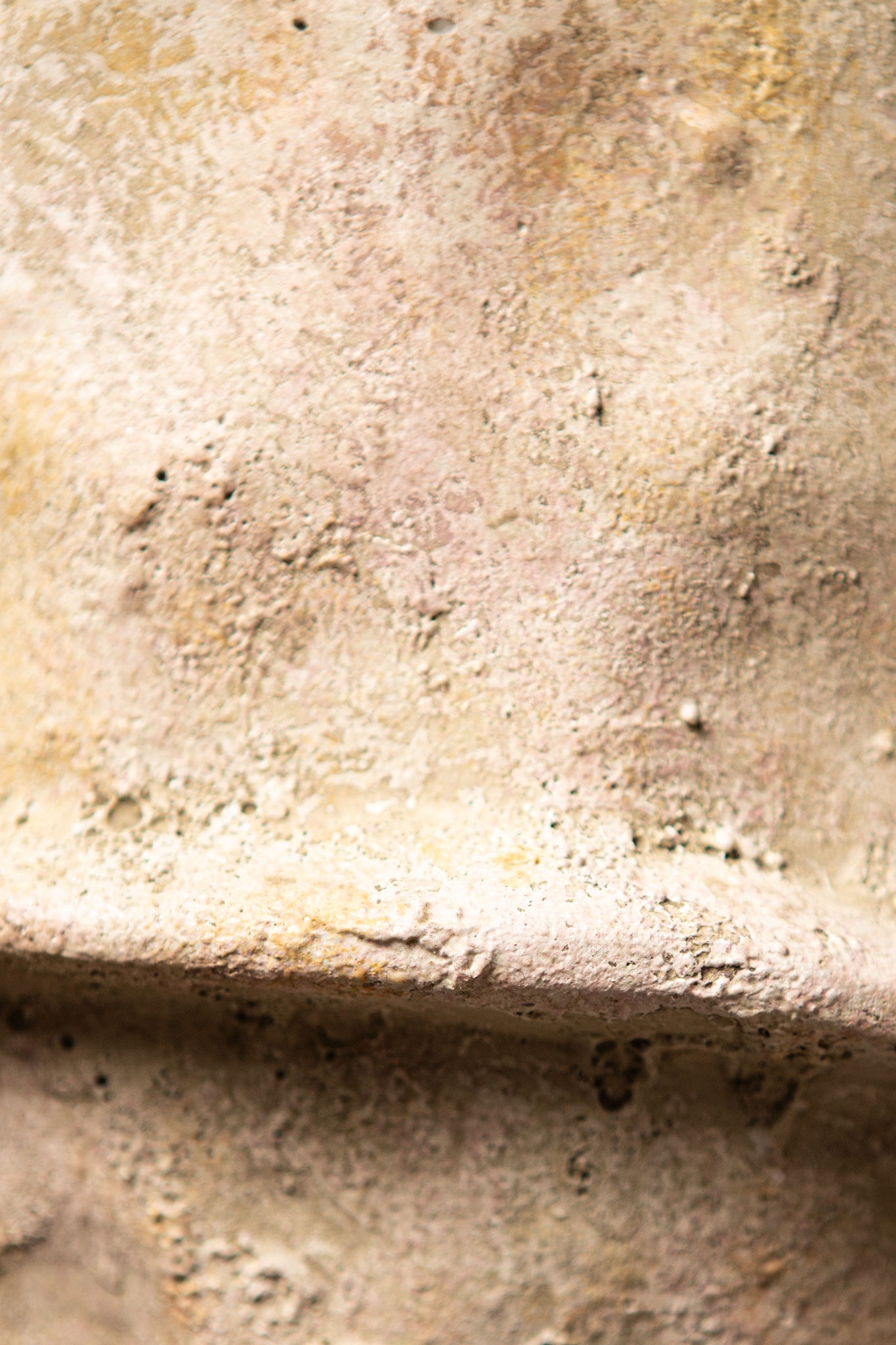 Haania Beige Cement Round Pot With Middle Line XXL