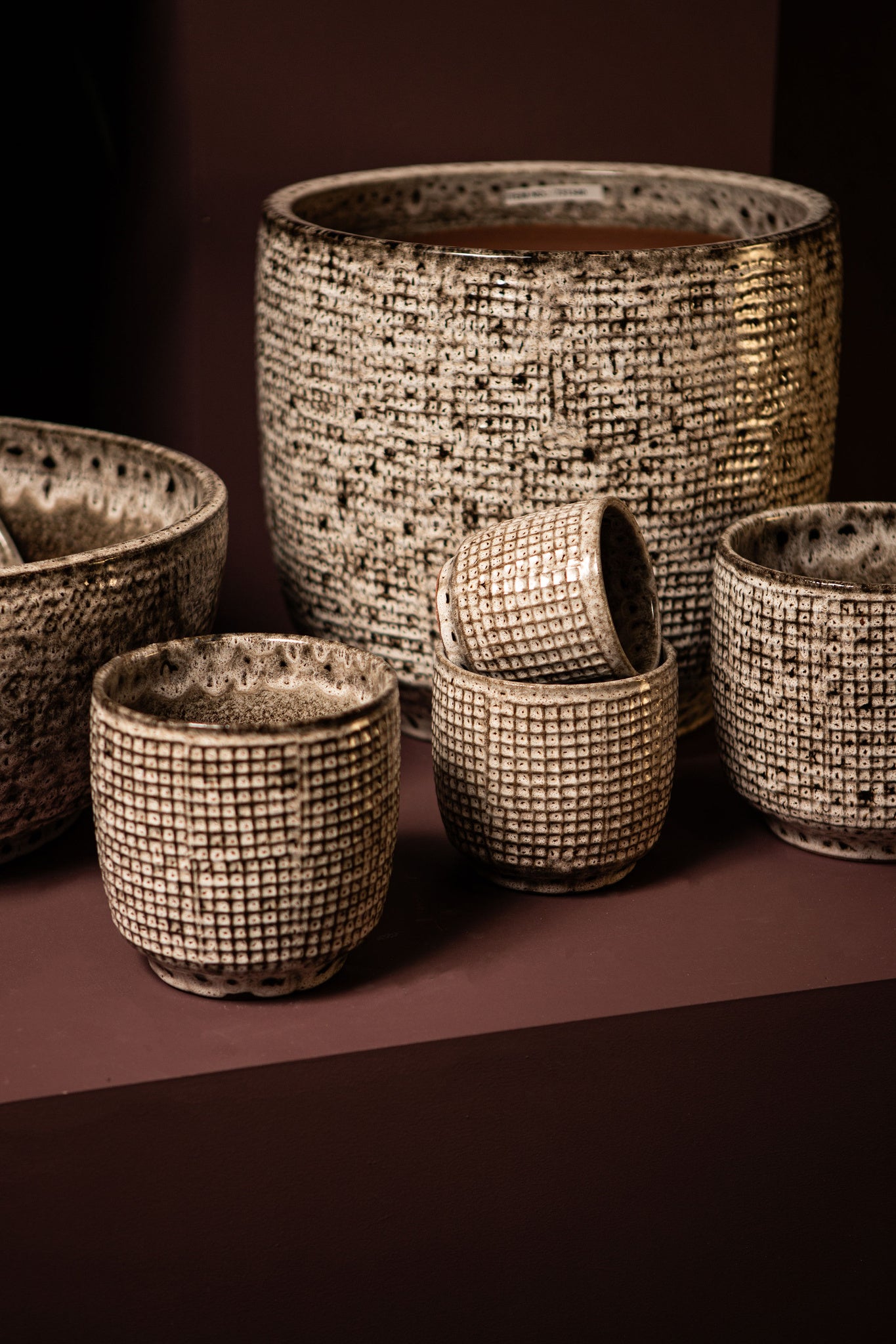 Elana White Round Ceramic Pot With Grey PatternXXL