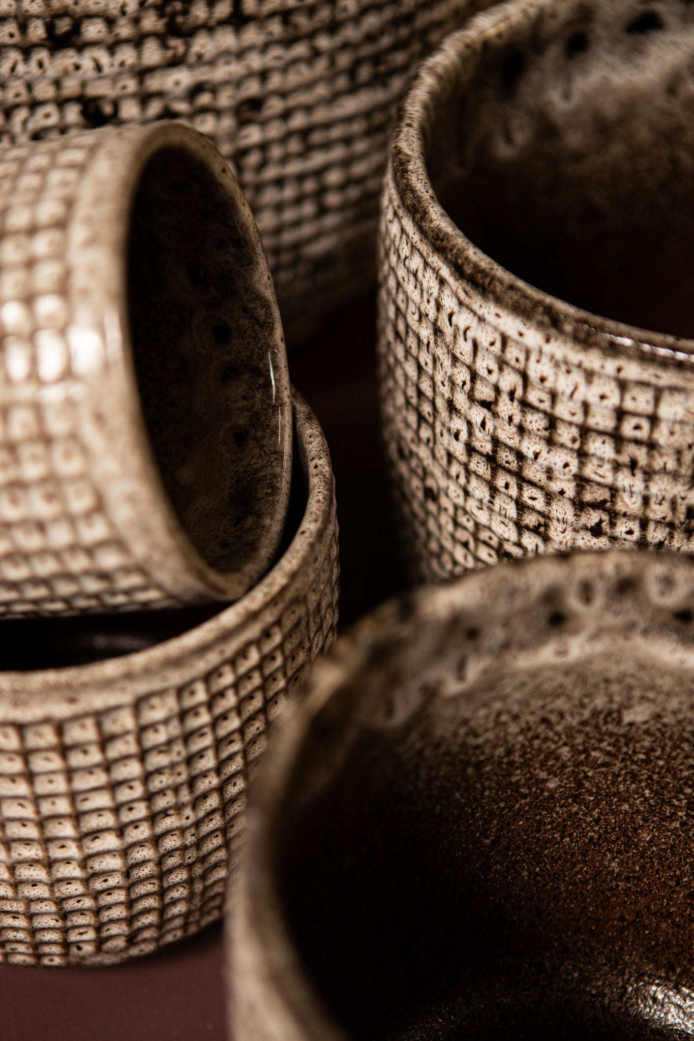 Elana White Round Ceramic Pot With Grey Pattern L