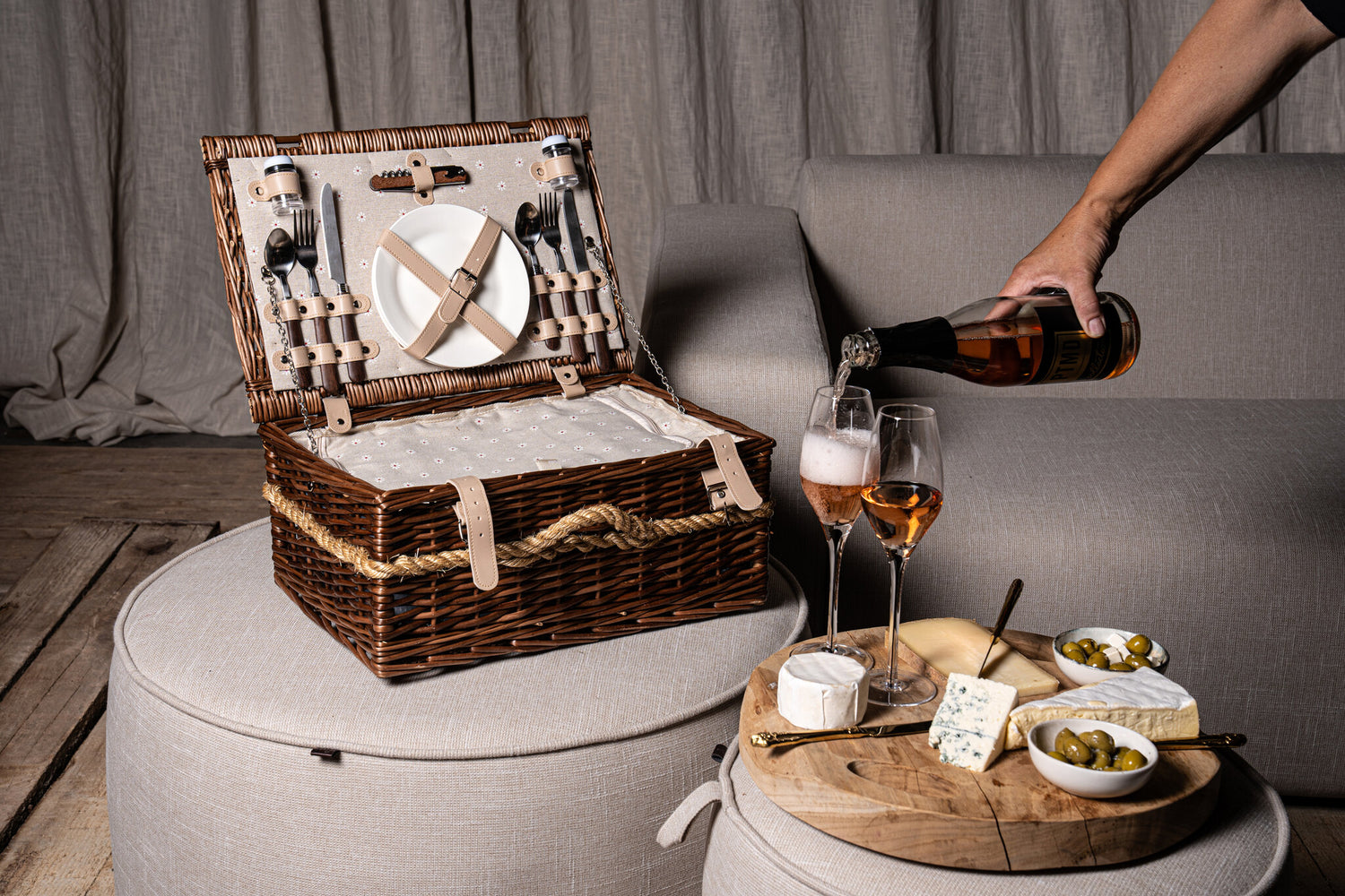 Kinzey Bruin Wilgen Picknickmandje Voor 2 Personen 20x45x30 cm